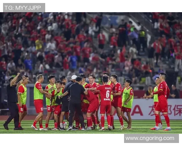 杭州足球队与重庆足球队赛后复盘分析灵活性表现与战术调整