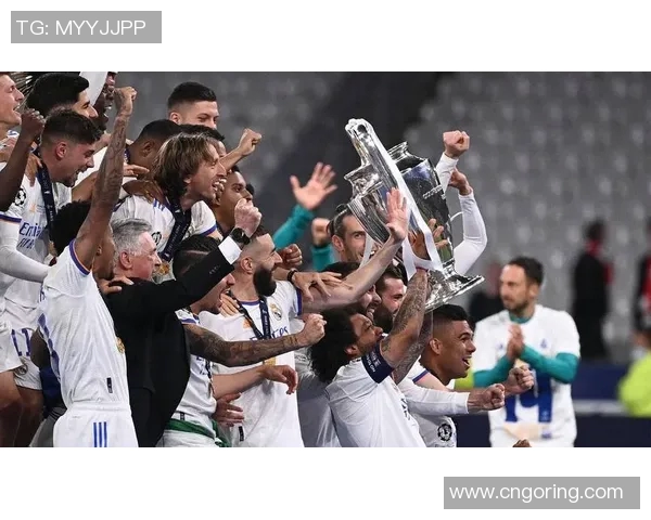 皇马逆转晋级欧冠半决赛，C罗梅开二度助球队战胜曼城